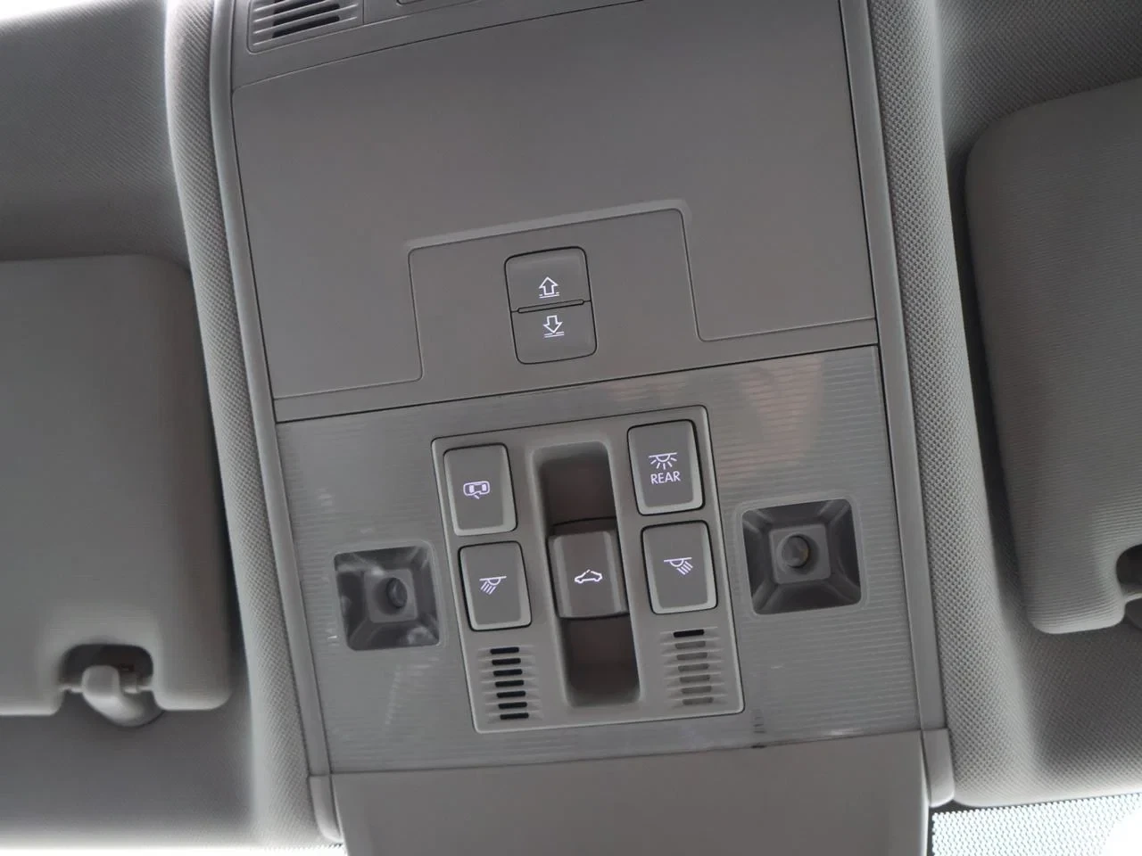 Volkswagen-Tiguan Allspace-image-26