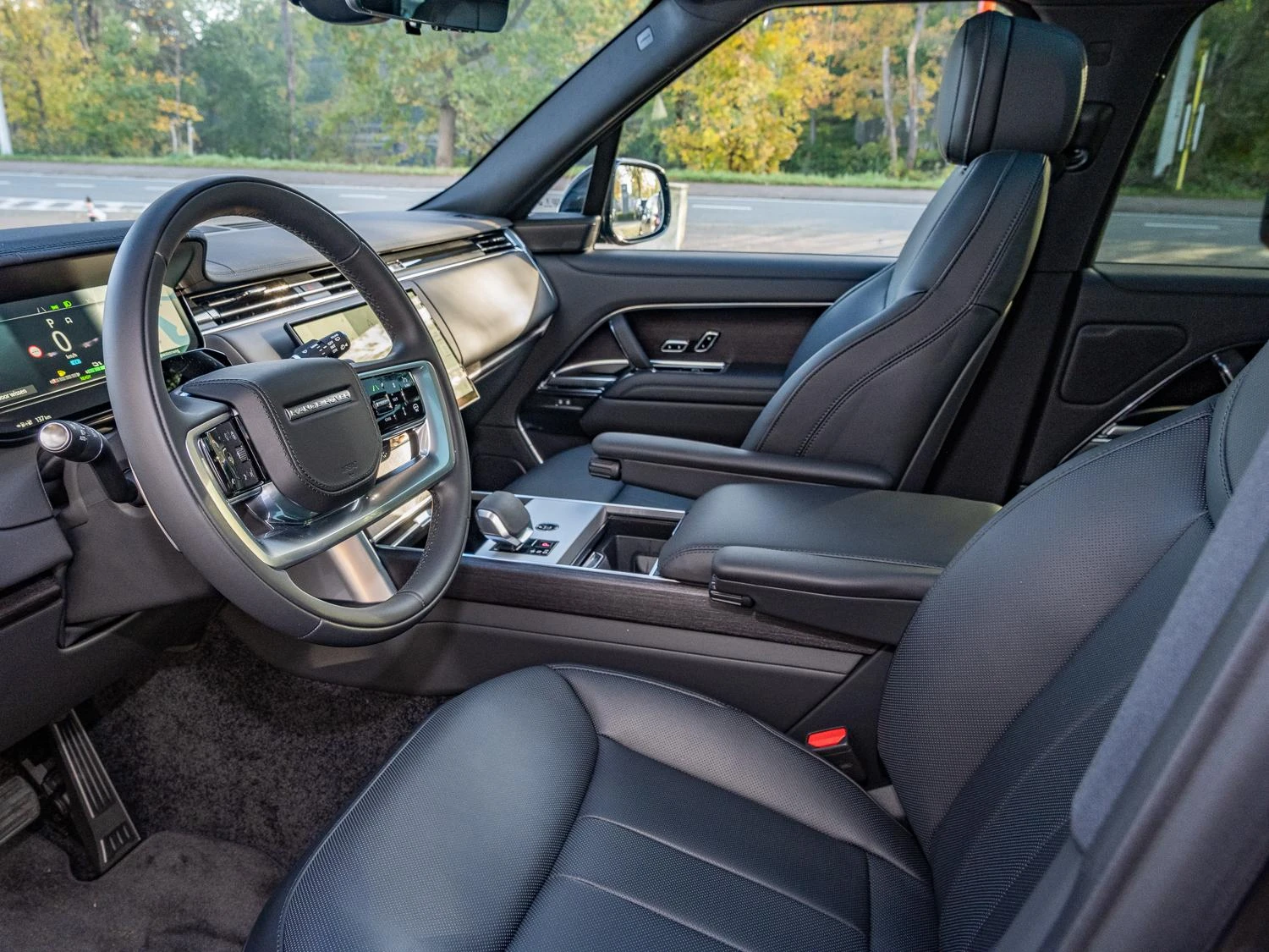 Land Rover-Range Rover-image-7