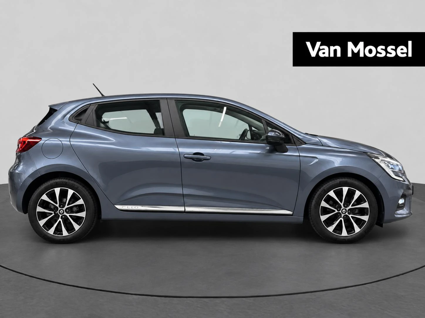 Renault-Clio-image-2