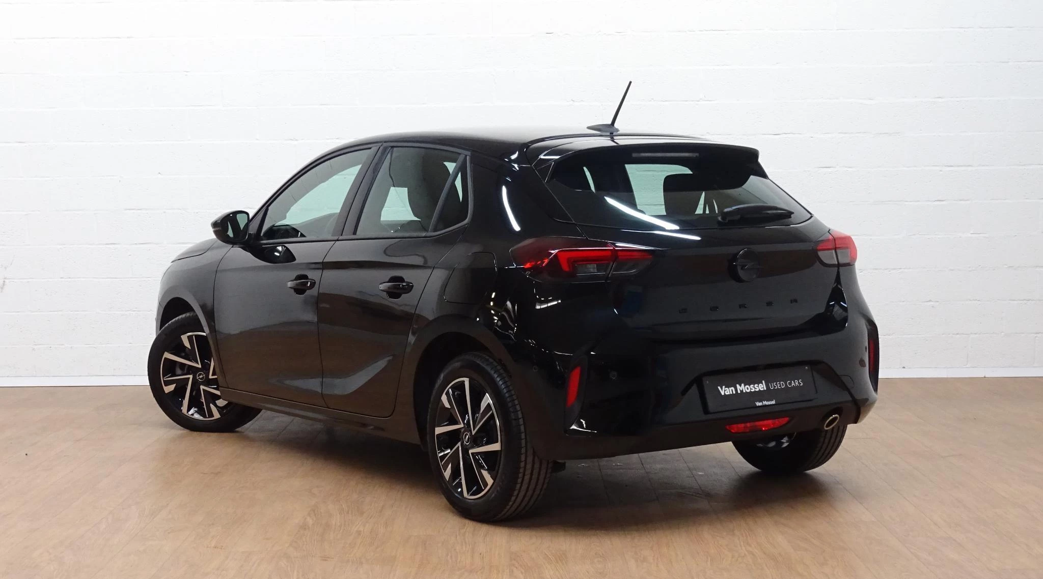 Opel-Corsa-image-2