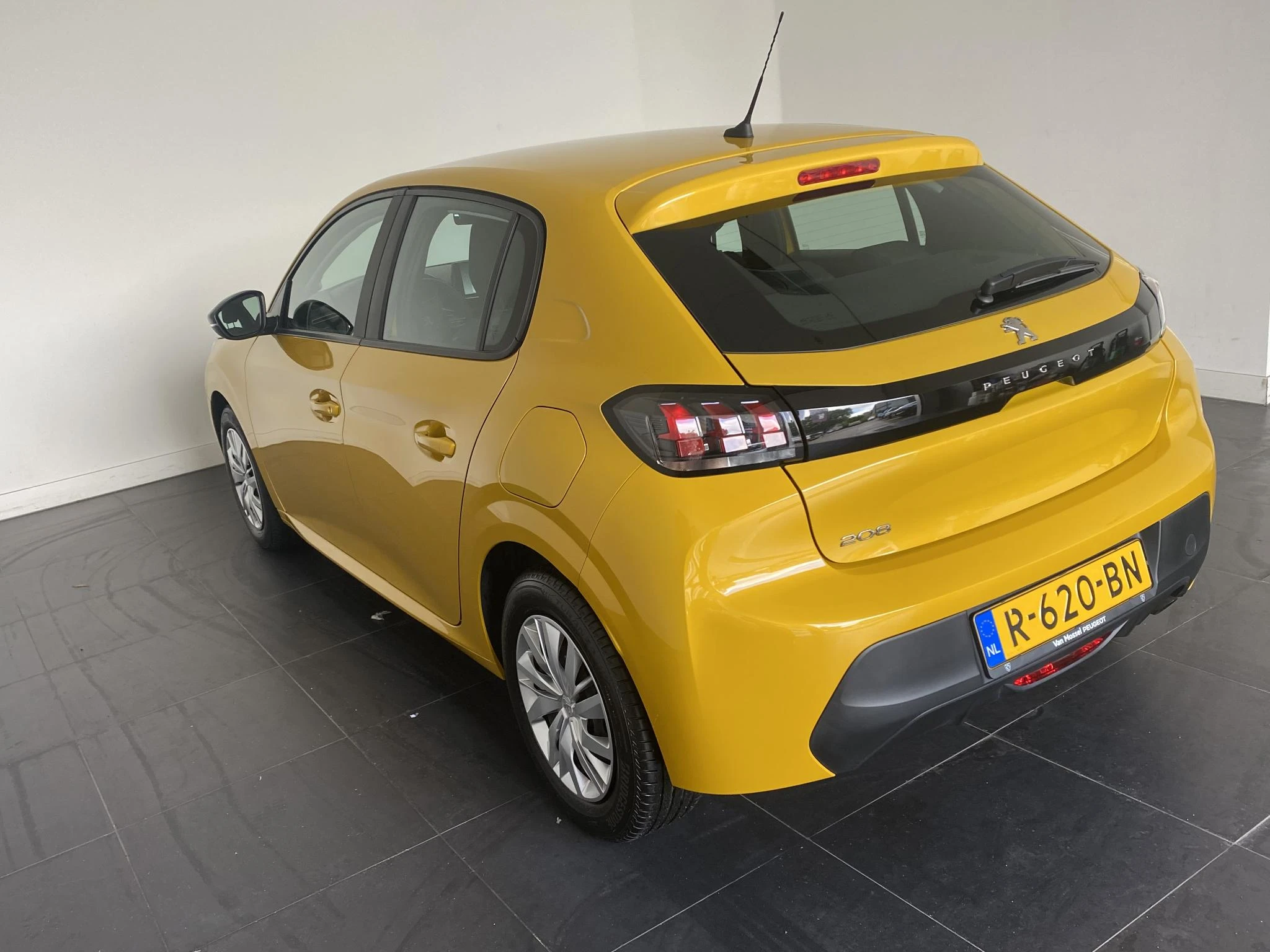 Peugeot-208-image-5