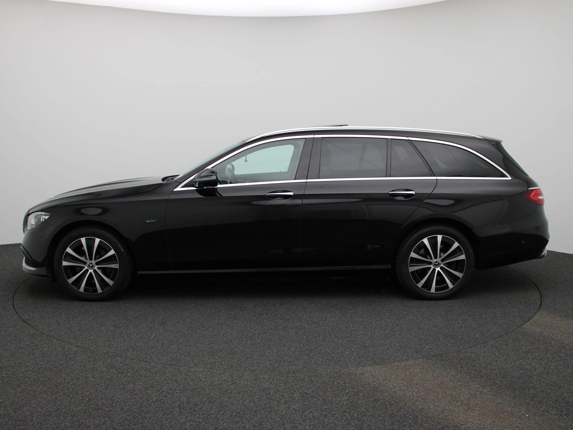 Mercedes-Benz-Classe E-image-3
