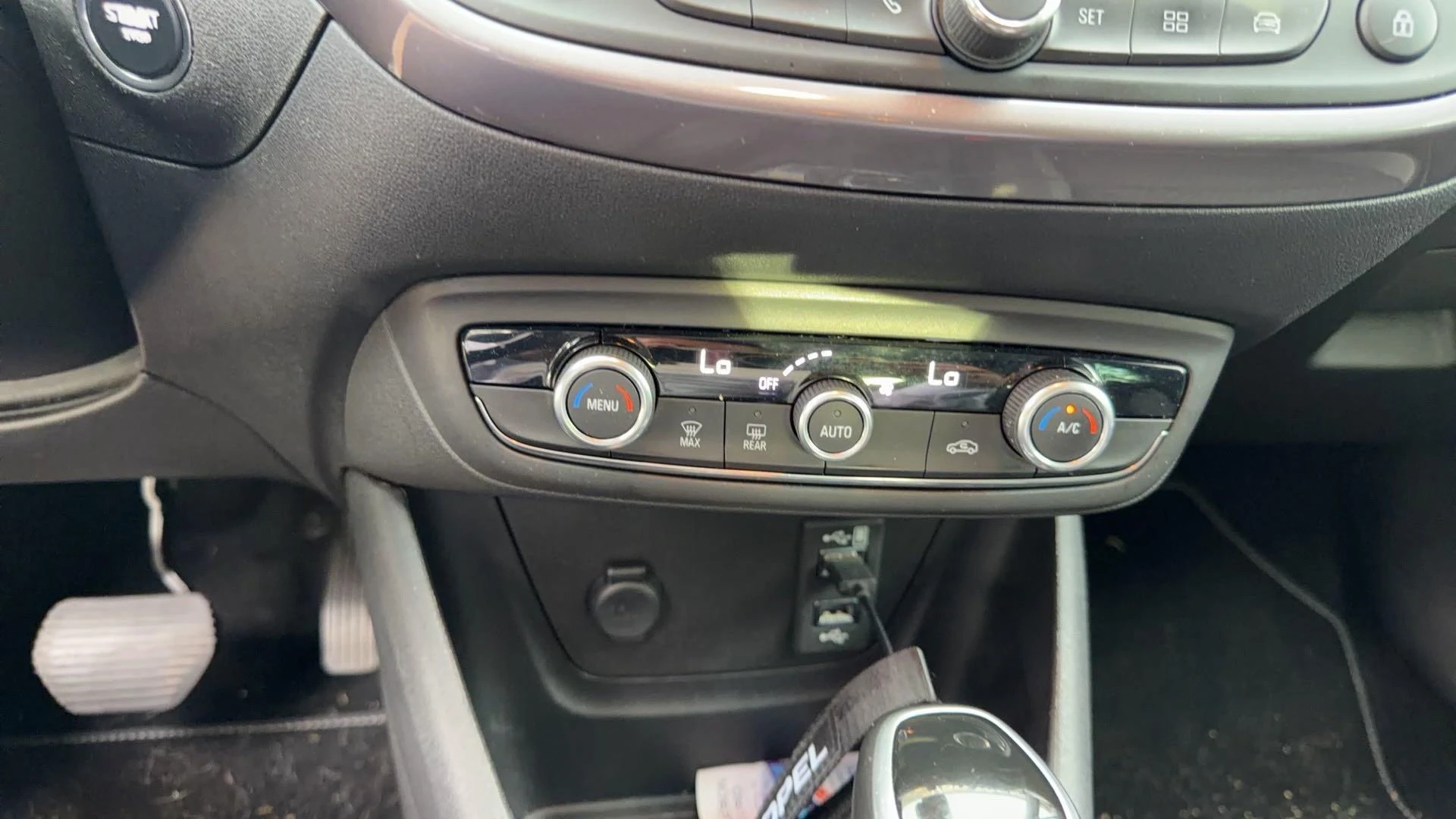 Opel-Crossland X-image-10