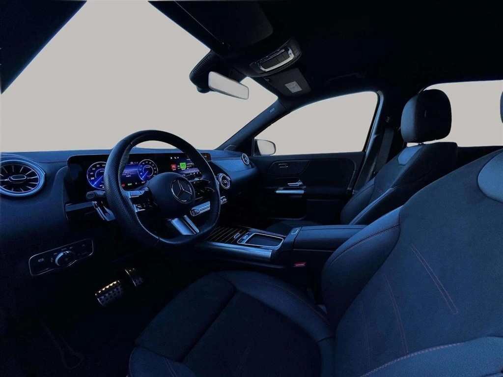 Mercedes-Benz-EQA-image-9