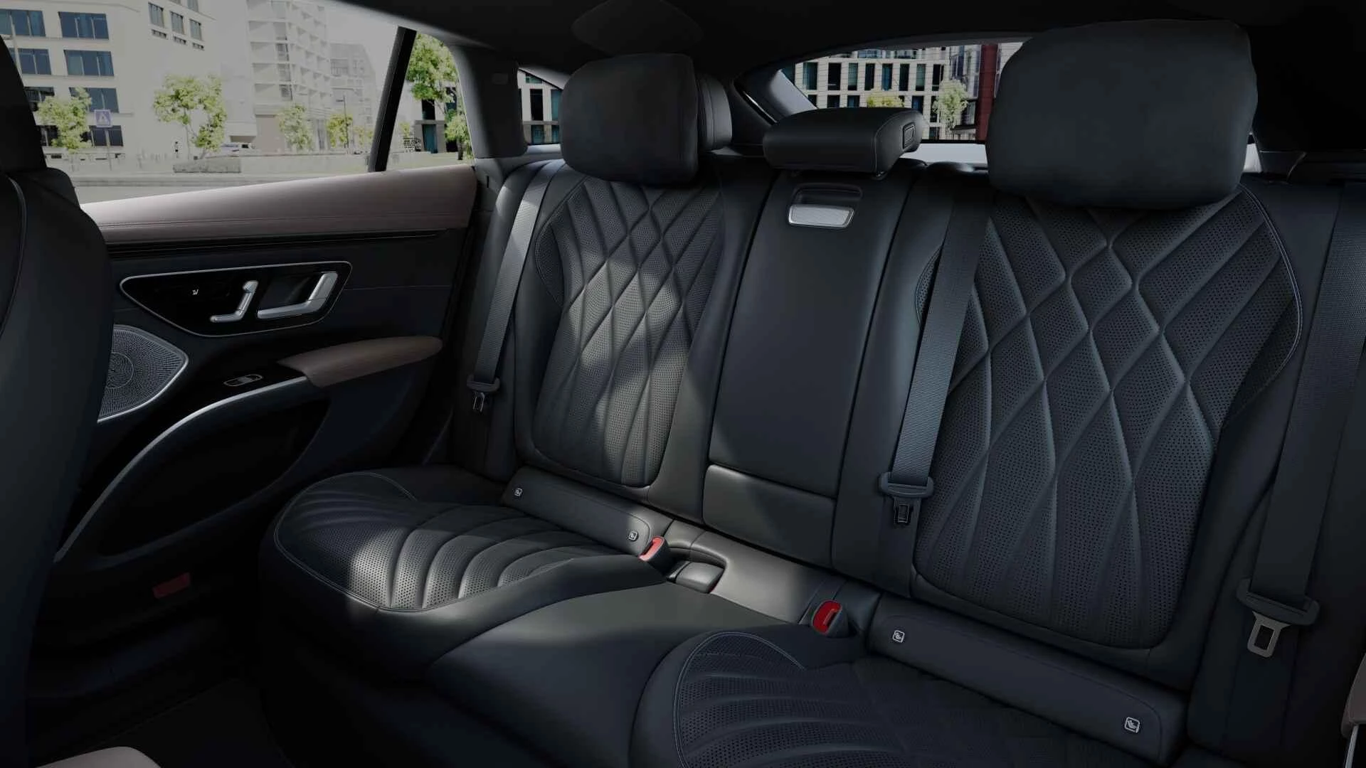 Mercedes-Benz-EQS-image-10