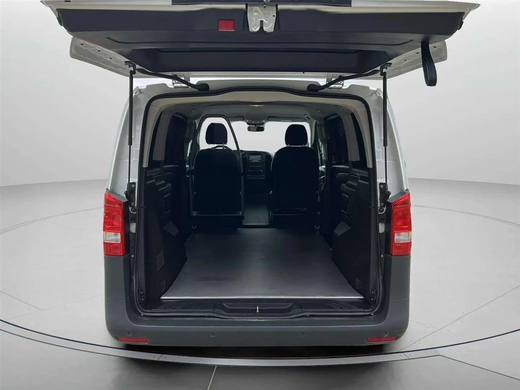 Mercedes-Benz eVito 129 A2 EL Tourer Pro 204HK Van Aut.