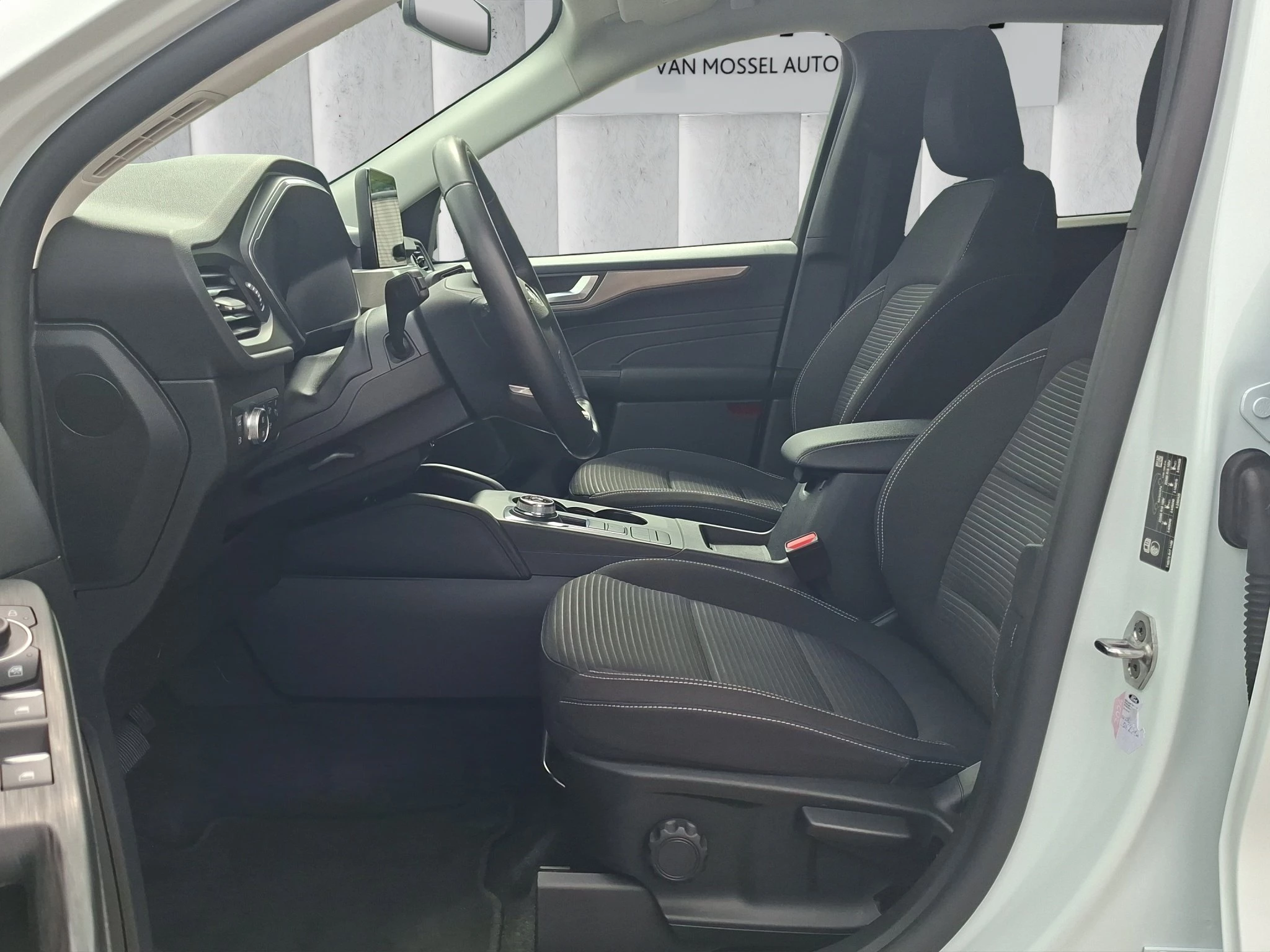 Ford Kuga Titanium 2.5 PHEV Aut. | AHK | GJR | RFK | SHZ | PDC | LMF | Navi