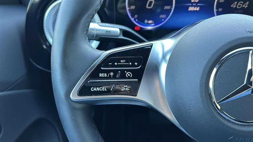 Mercedes-Benz-CLA-image-12