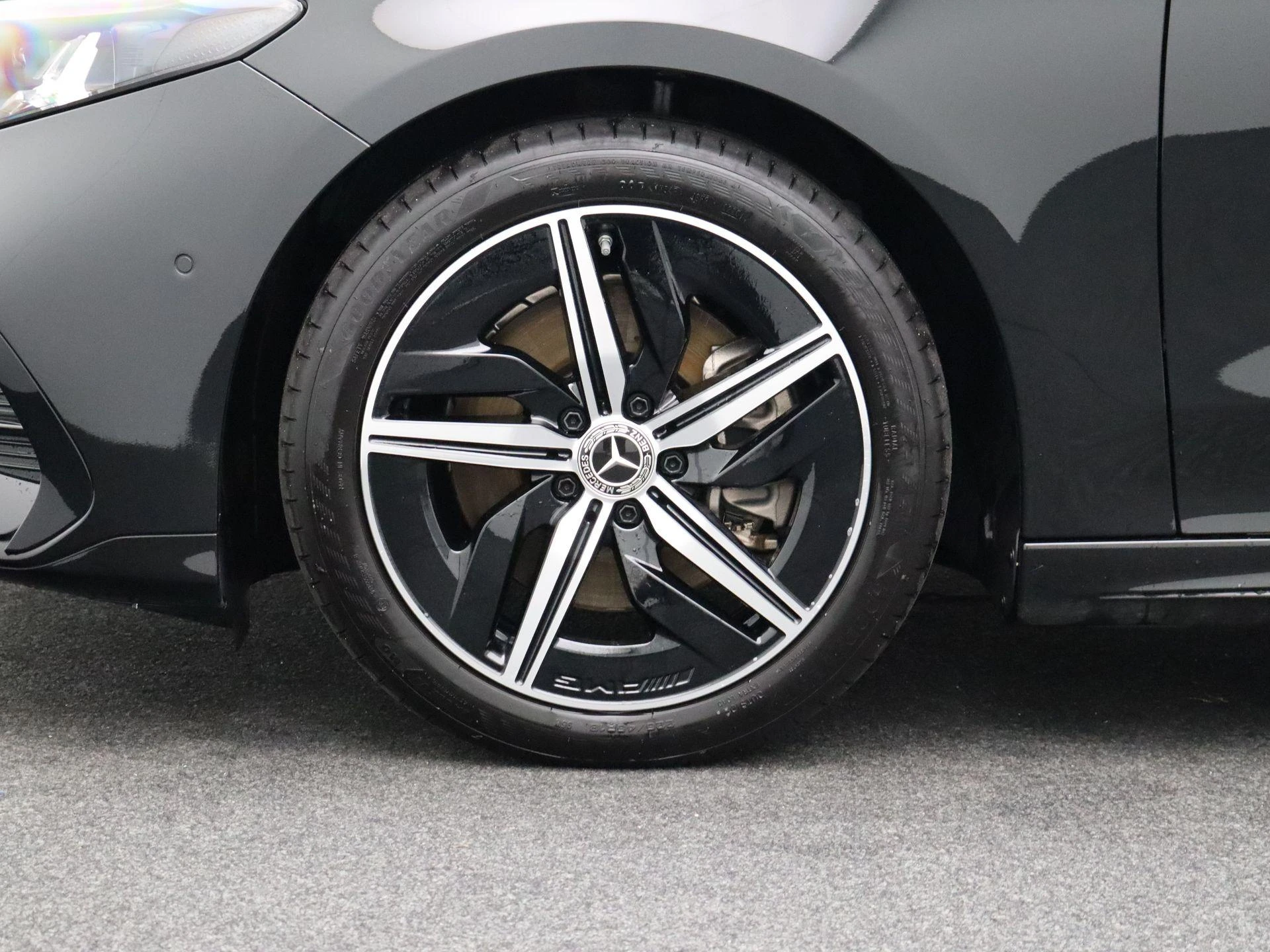 Mercedes-Benz-CLA-image-6