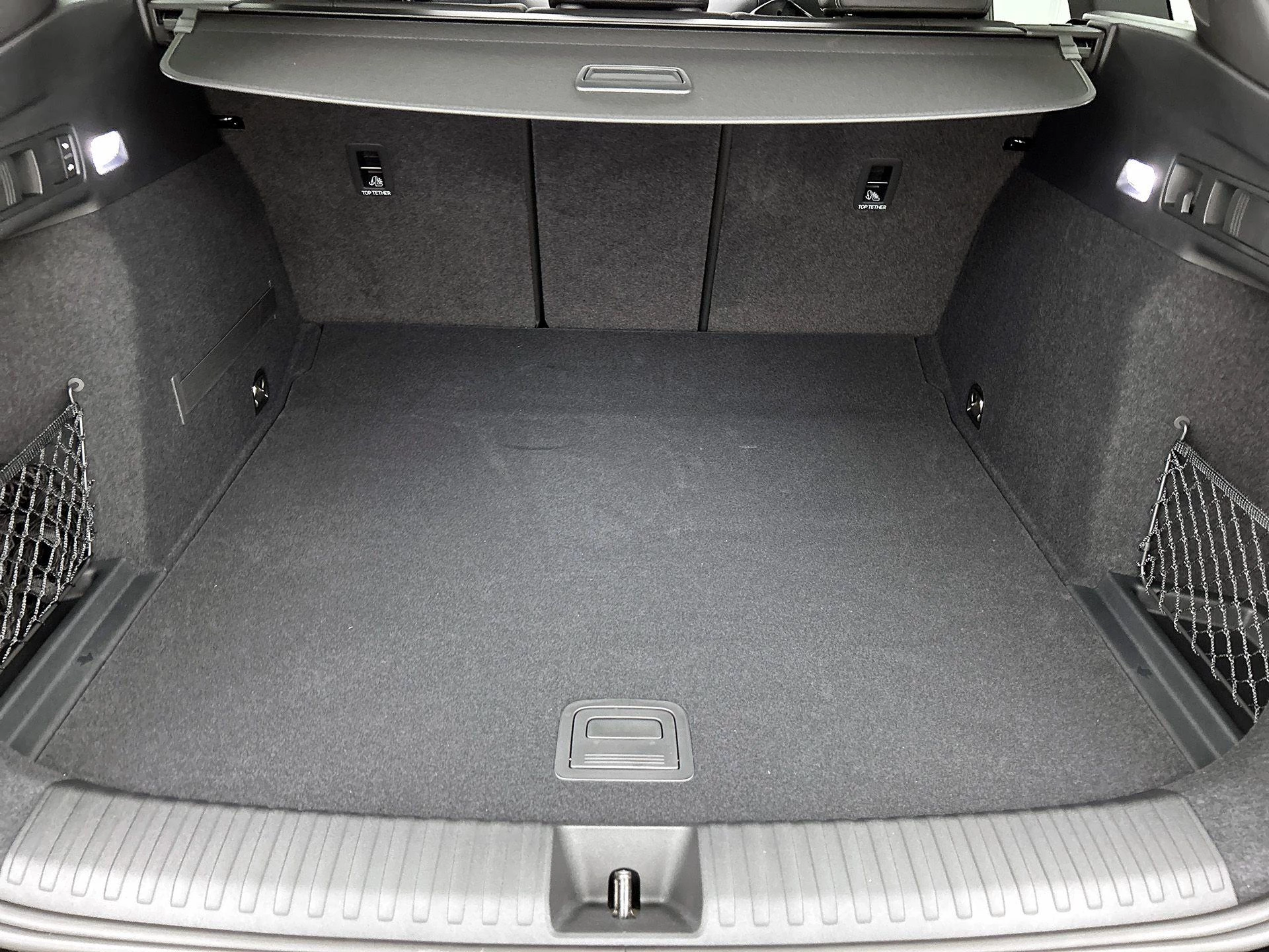 Audi-Q6 e-tron-image-25