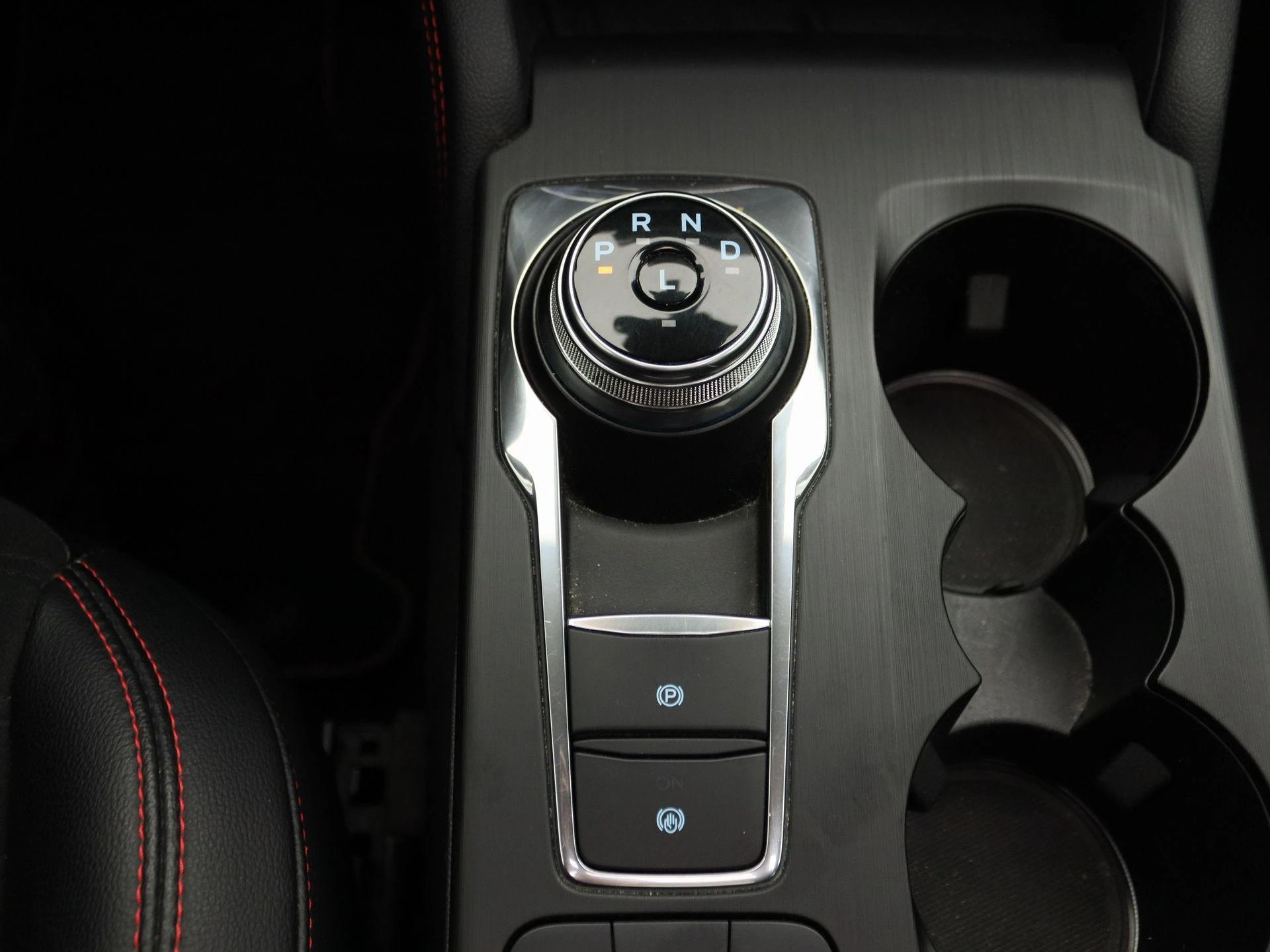 Ford-Kuga-image-11