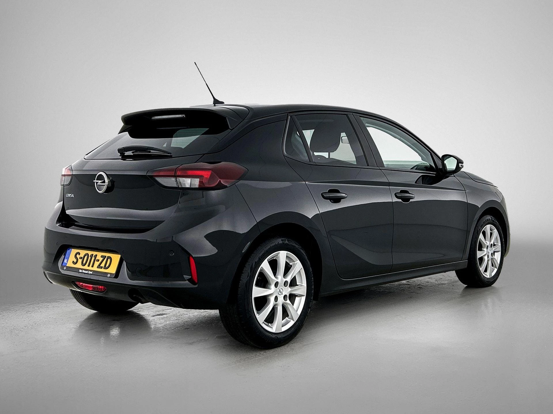 Opel-Corsa-image-3