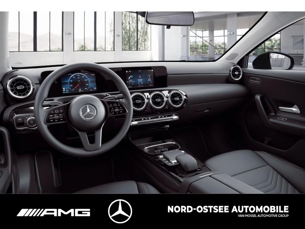 Mercedes-Benz A-Klasse 250 e SOUND PANORAMA TEMPOMAT MBUX KEYLESS