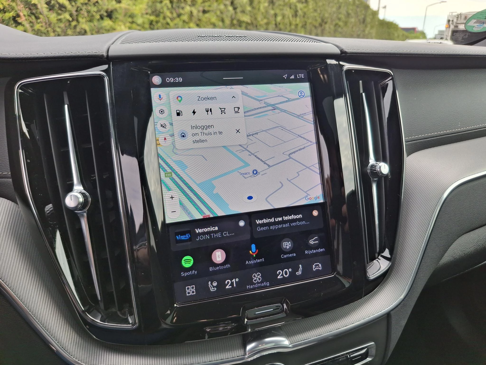 Volvo XC60 T8 Plug-in hybrid AWD Ultimate Dark