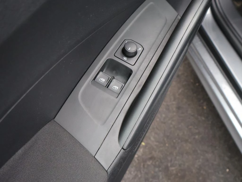 Škoda Fabia Fabia Essence 1.0TSI 95PK *VIRTUAL COCKPIT*PDC ACHTER*APP-CONNECT*...*