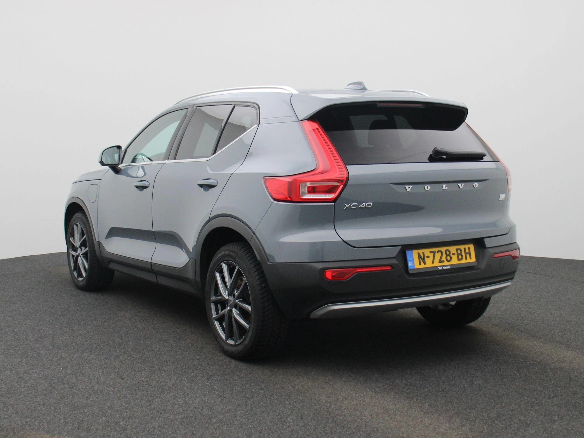 Volvo XC40 1.5 T4 Recharge Expression