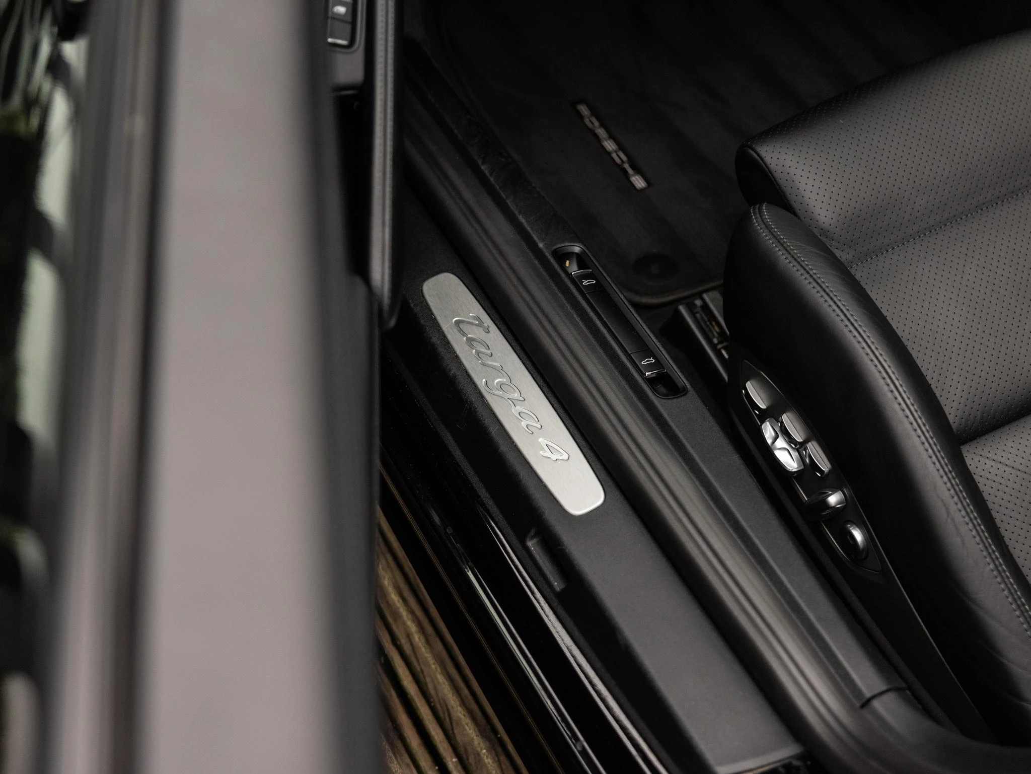Porsche-911-image-35