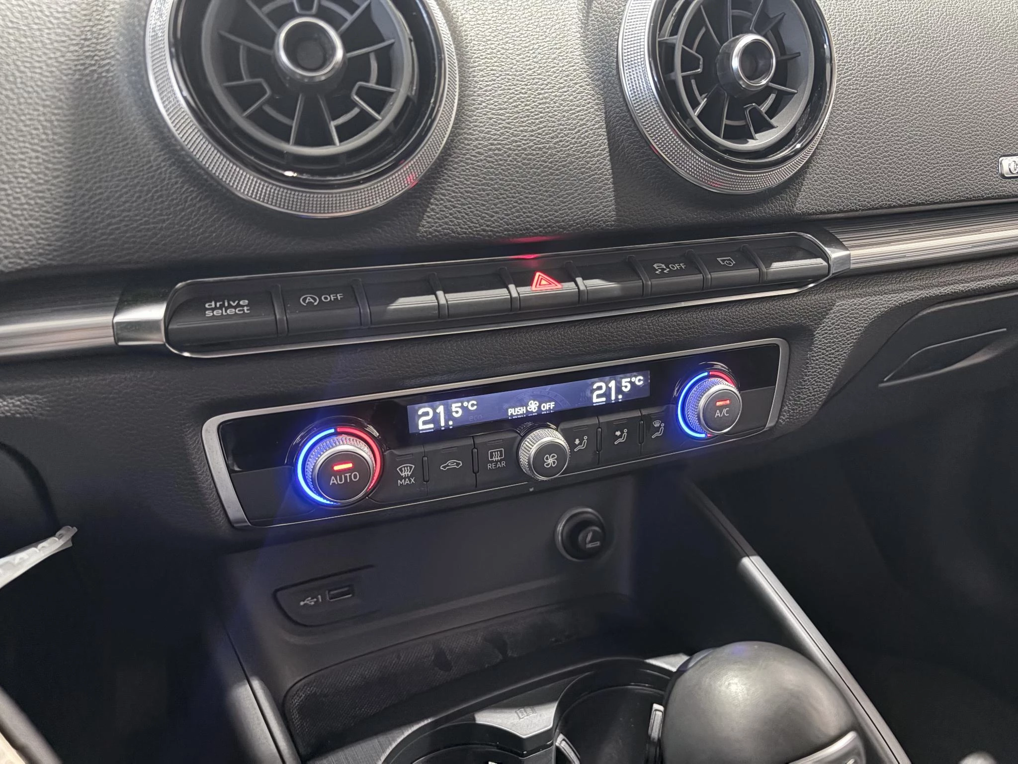 Audi A3 Limousine 30 TFSI Sport S Line Edition