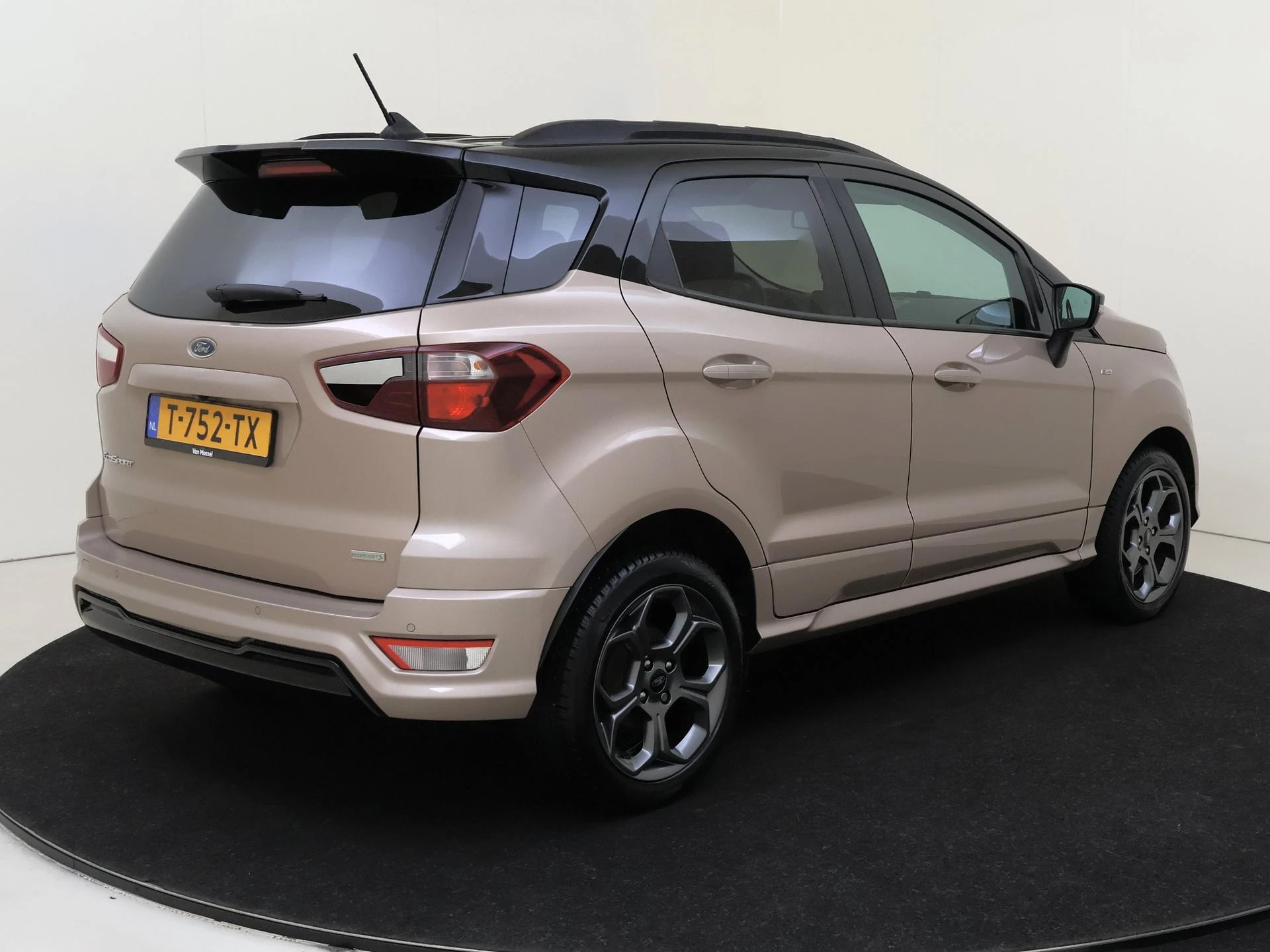 Ford-EcoSport-image-3