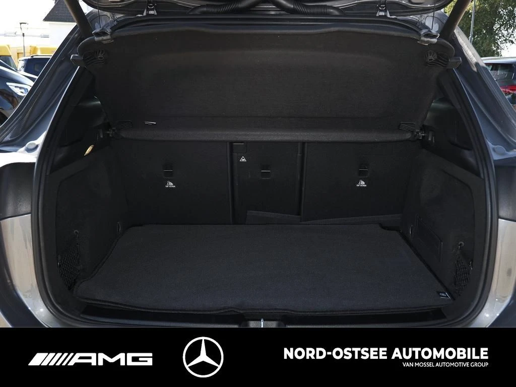 Mercedes-Benz GLA 200 AMG NIGHT AHK PANO PARKPAKET NAVI SITZH AMG Line