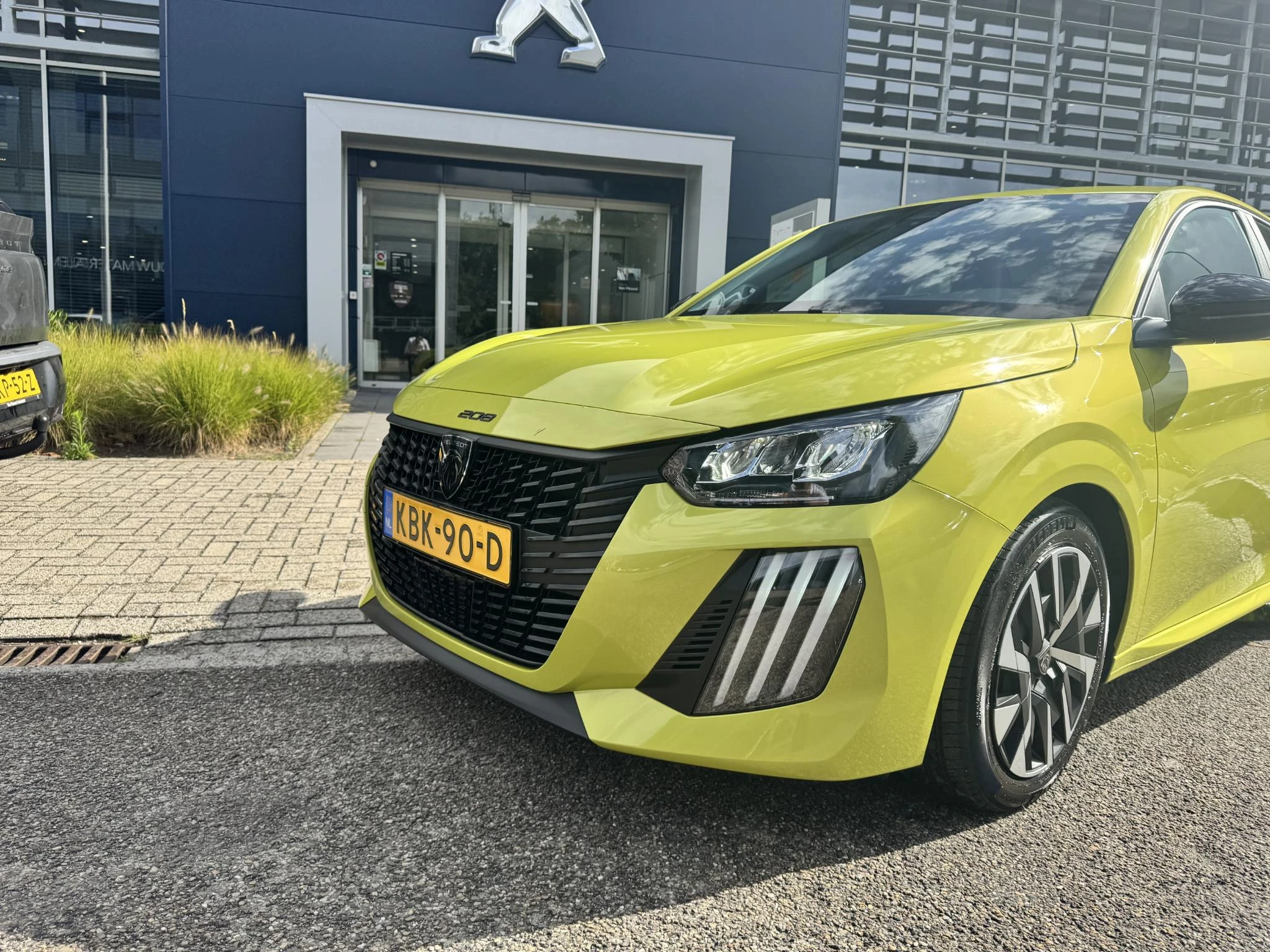 Peugeot-208-image-3