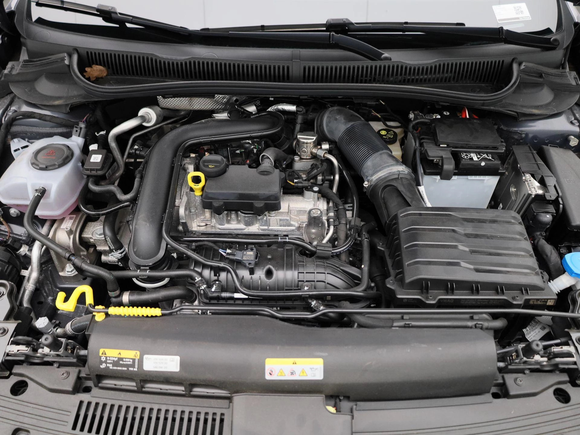 Volkswagen-Polo-image-34