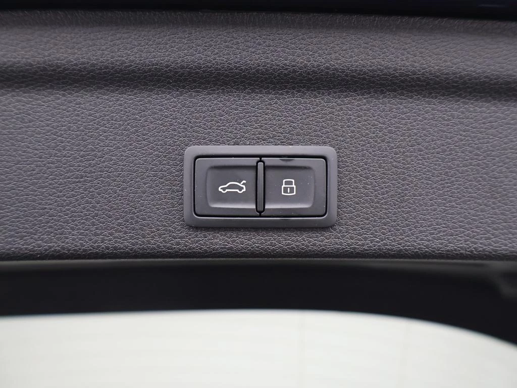 Audi Q3 Sportback PHEV Audi Q3 PHEV Sportback Attraction 45 TFSIe 245pk *AUTOMAAT*BRUIN LEDER*KEYLESS*VIRTUAL COCKPIT*CRUISE*NAVI*ZETELVERWARMING*