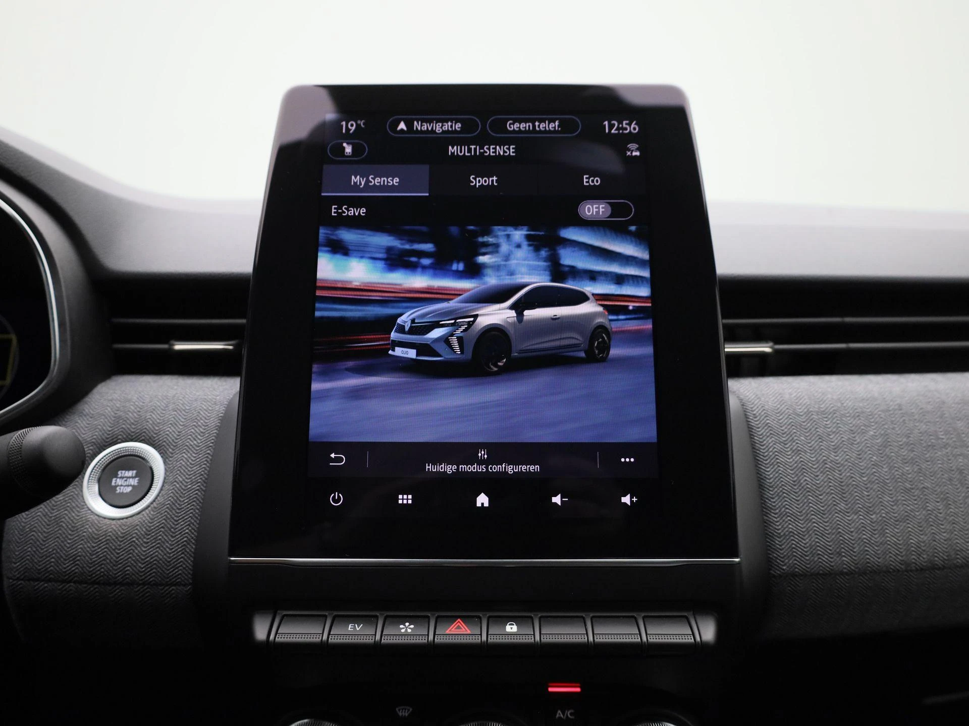 Renault-Clio-image-22