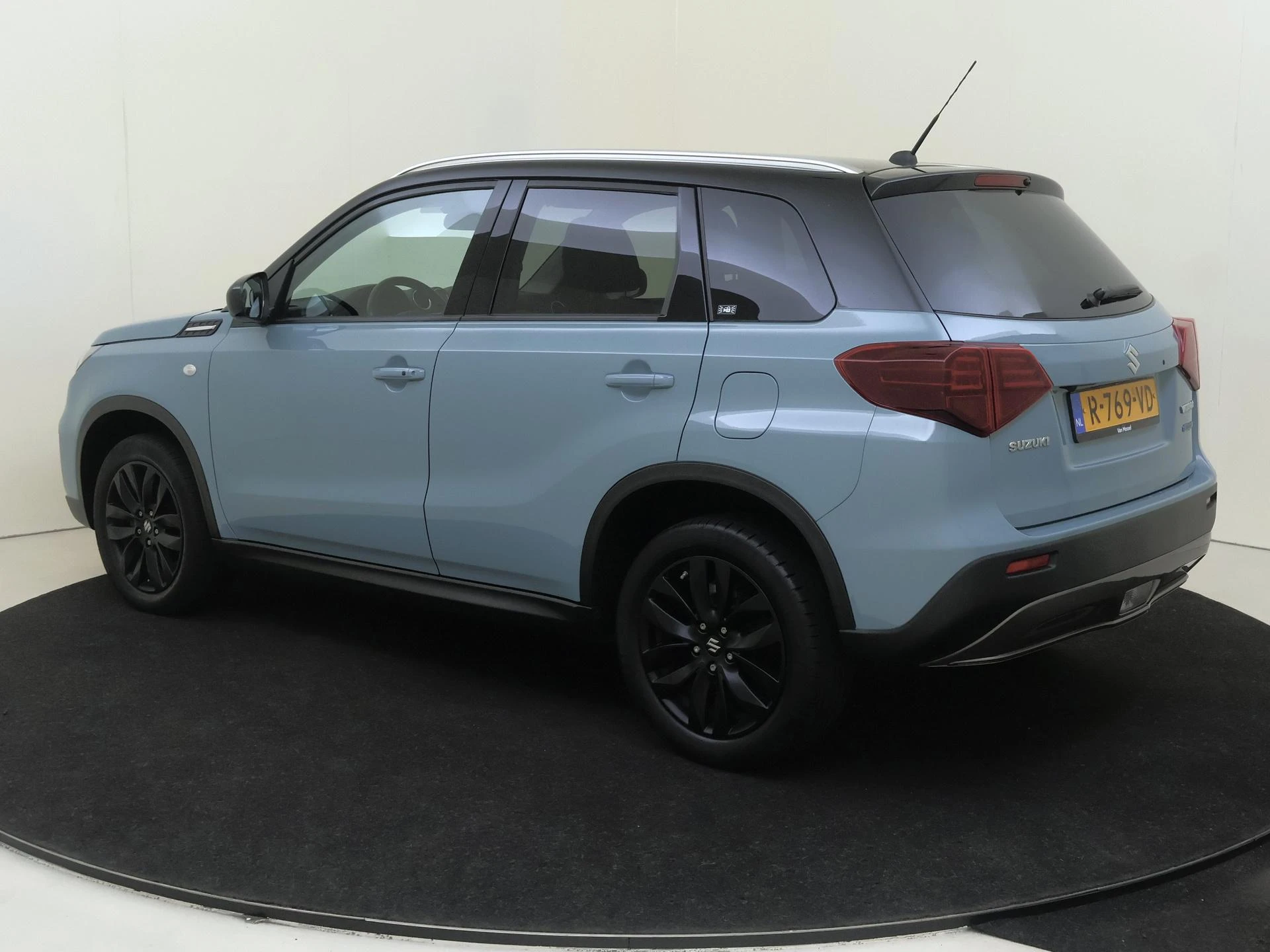 Suzuki-Vitara-image-2