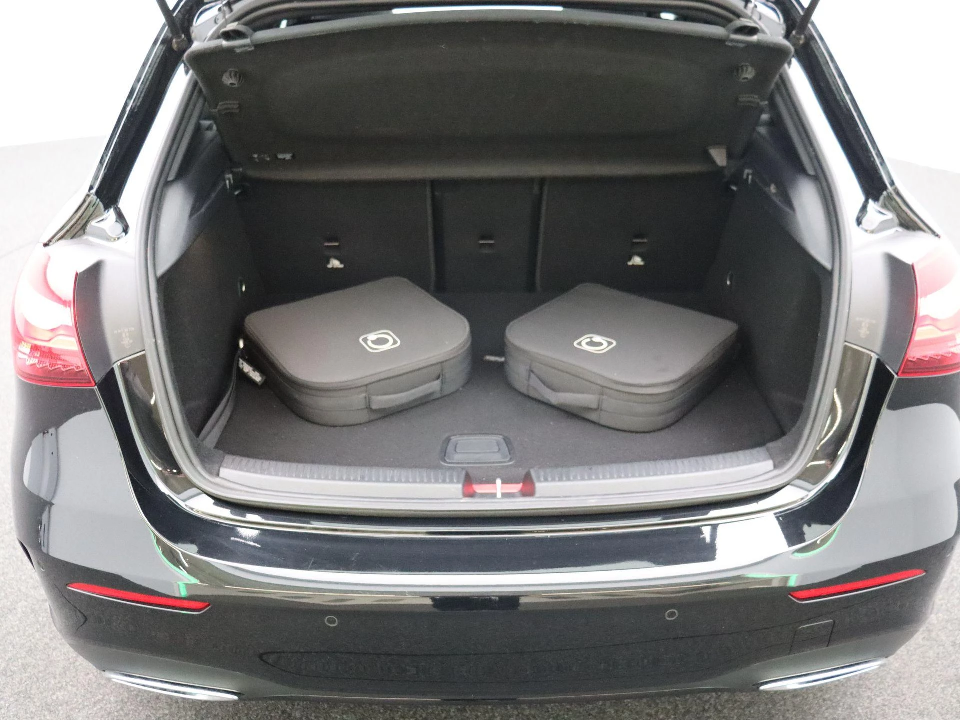 Mercedes-Benz Classe A 250 e AMG Line + PANORAMISCH DAK + CARPLAY + NIGHTPAKKET +