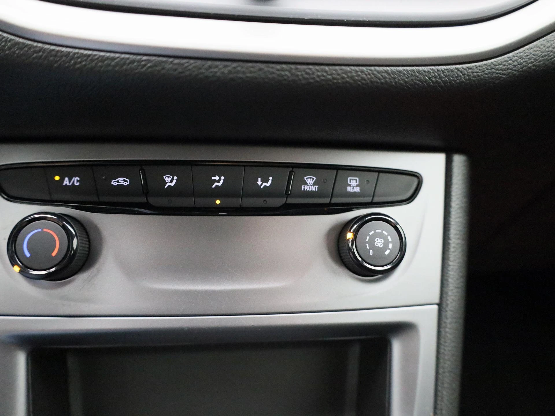 Opel-Astra-image-18