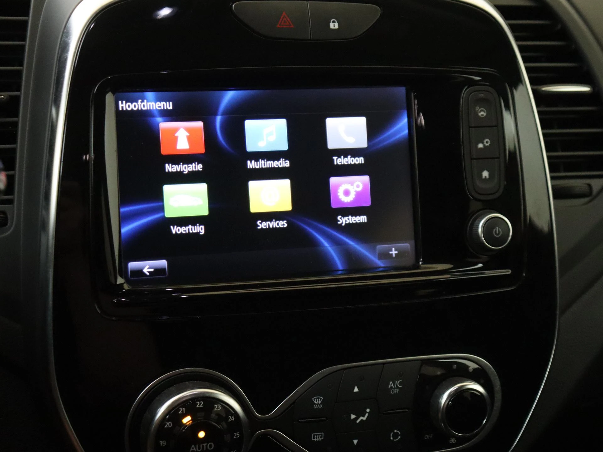 Renault-Captur-image-15