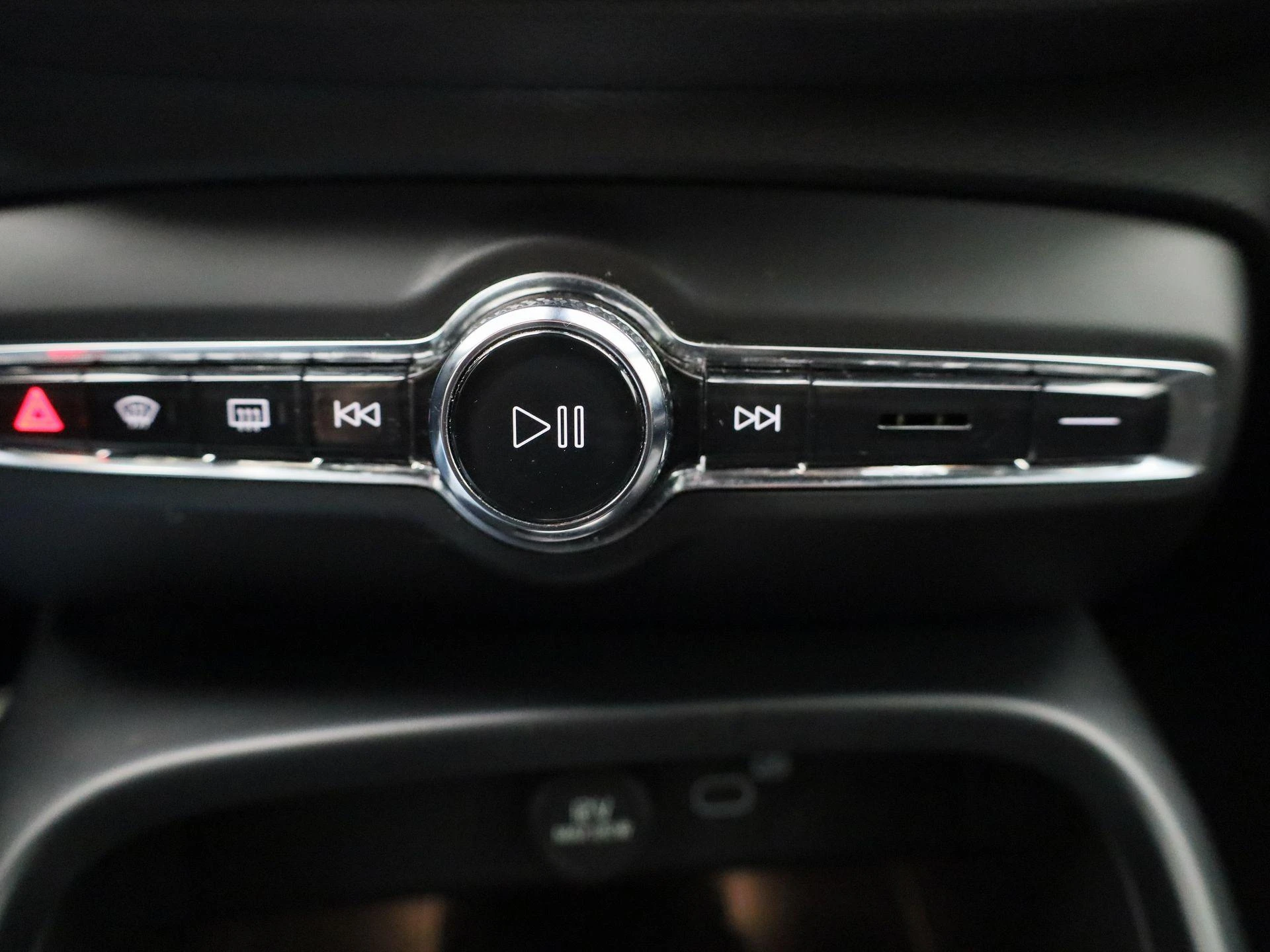Volvo-XC40-image-23