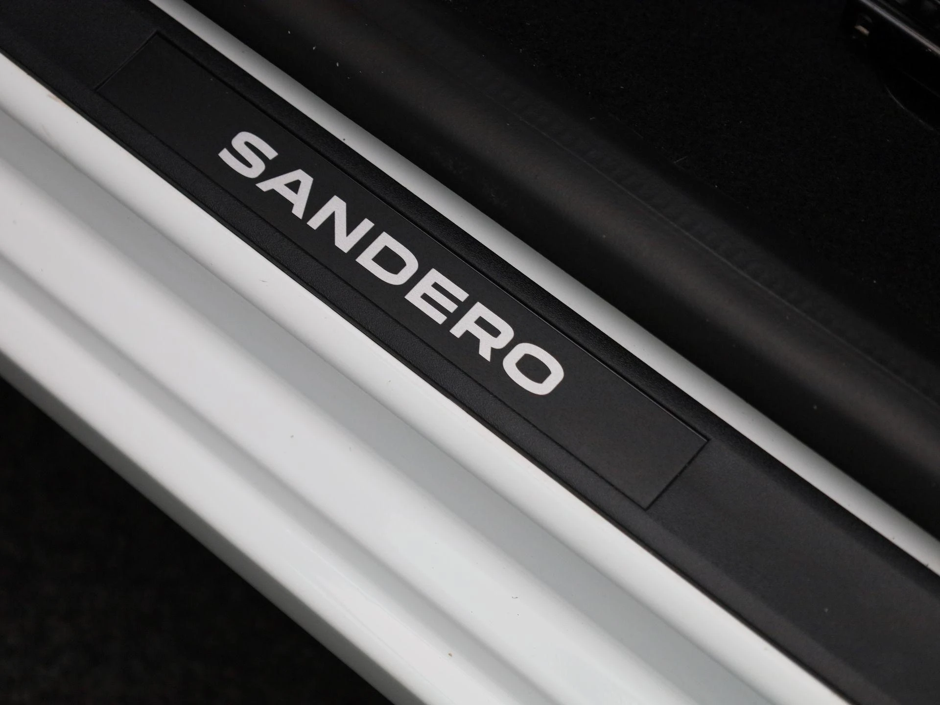 Dacia Sandero - 28