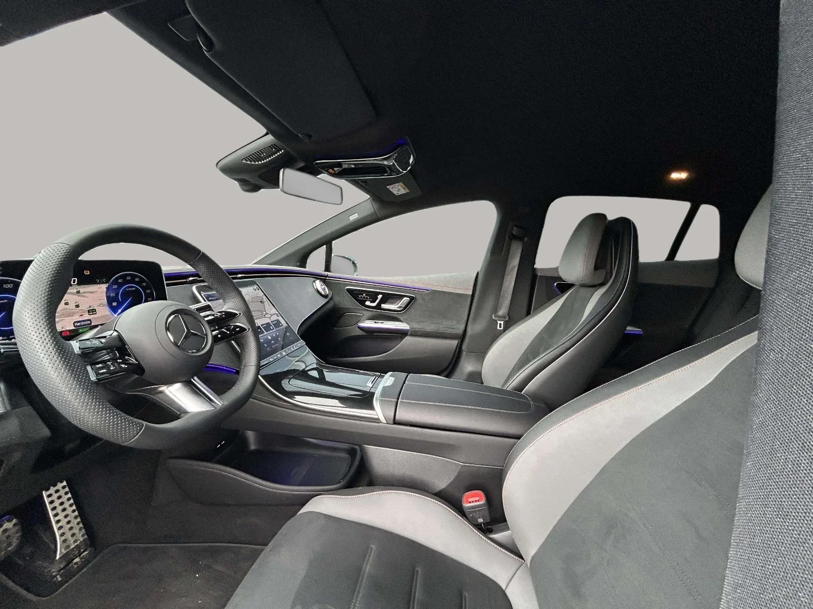 Mercedes-Benz-EQE-image-9