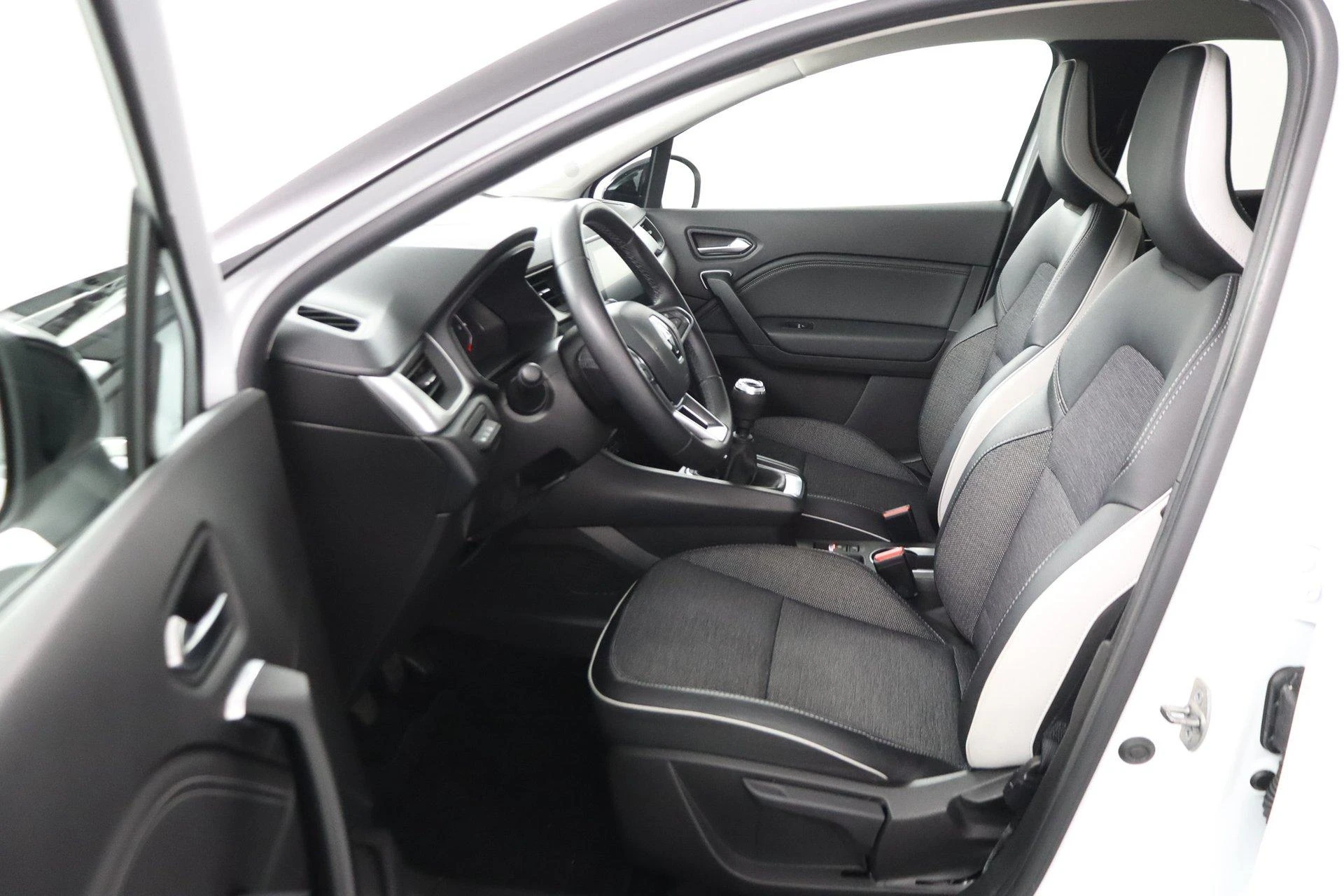 Renault-Captur-image-14