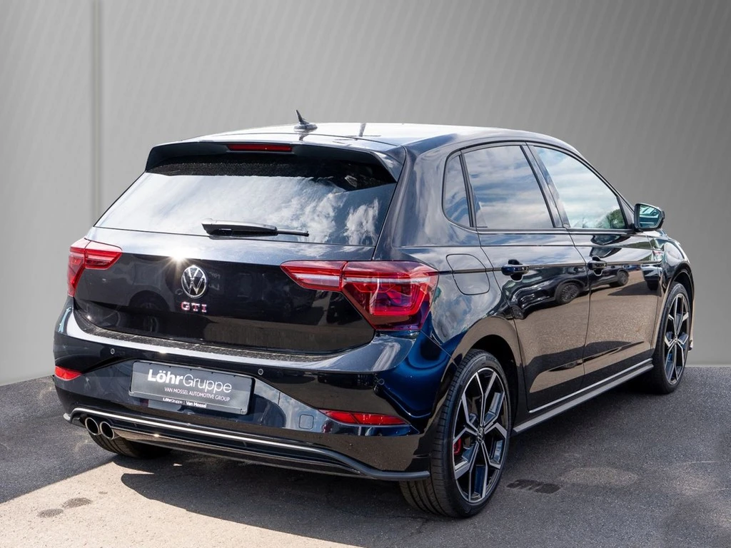 Volkswagen-Polo-image-3