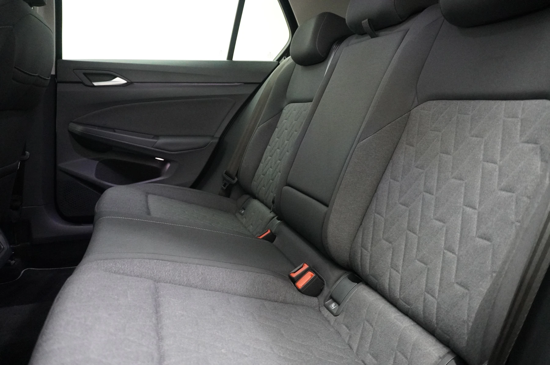 Volkswagen-Golf-image-11