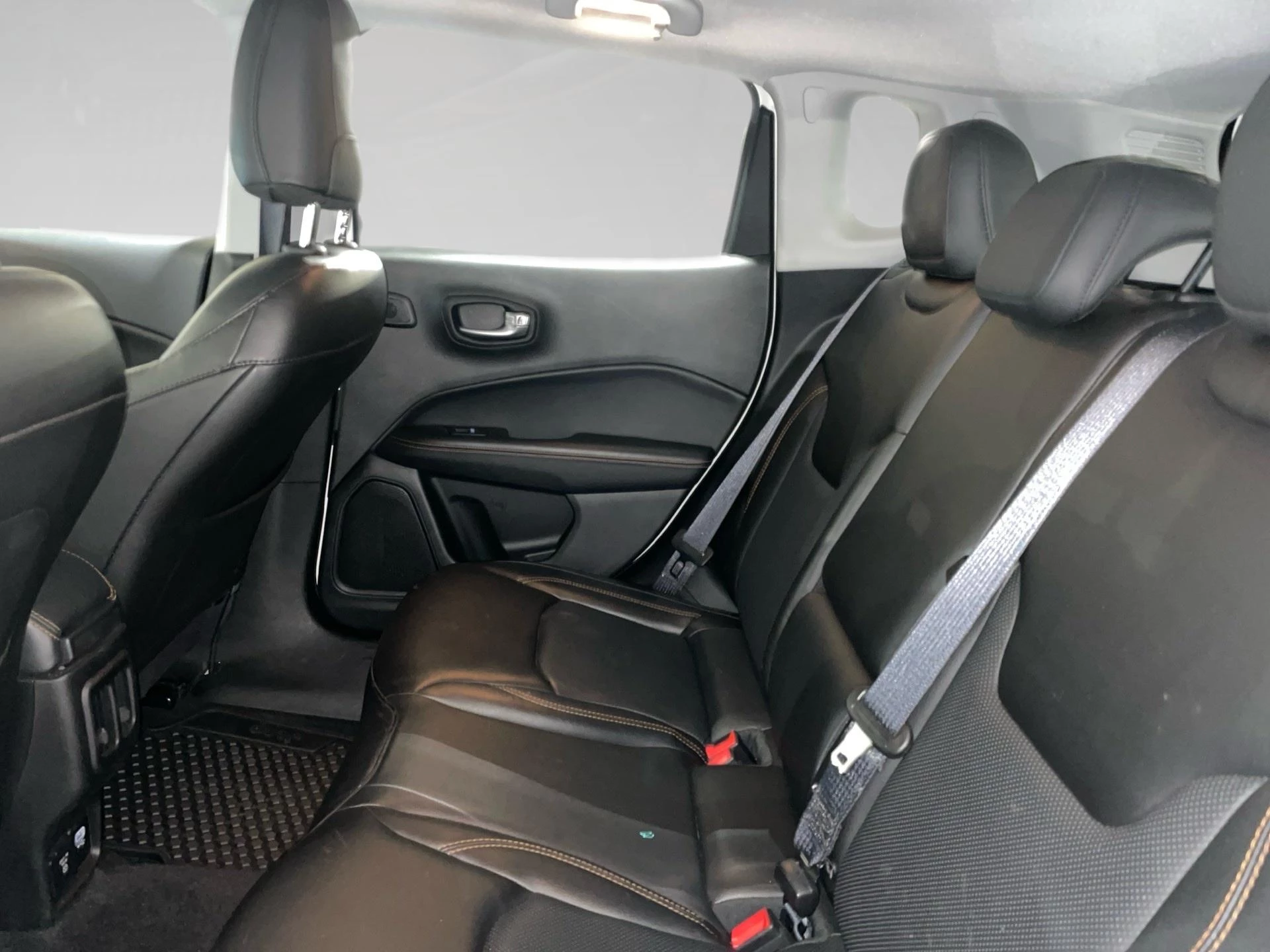 Jeep-Compass-image-10