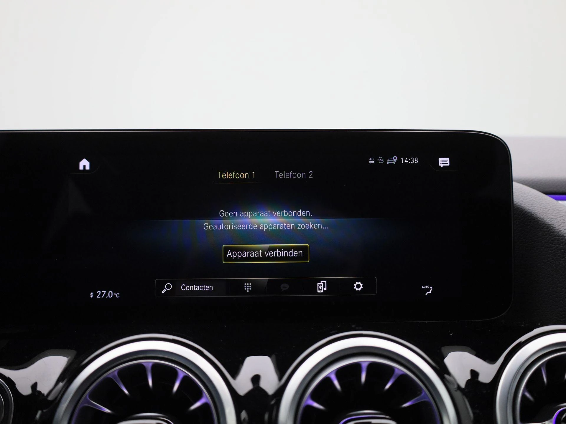 Mercedes-Benz-EQA-image-23