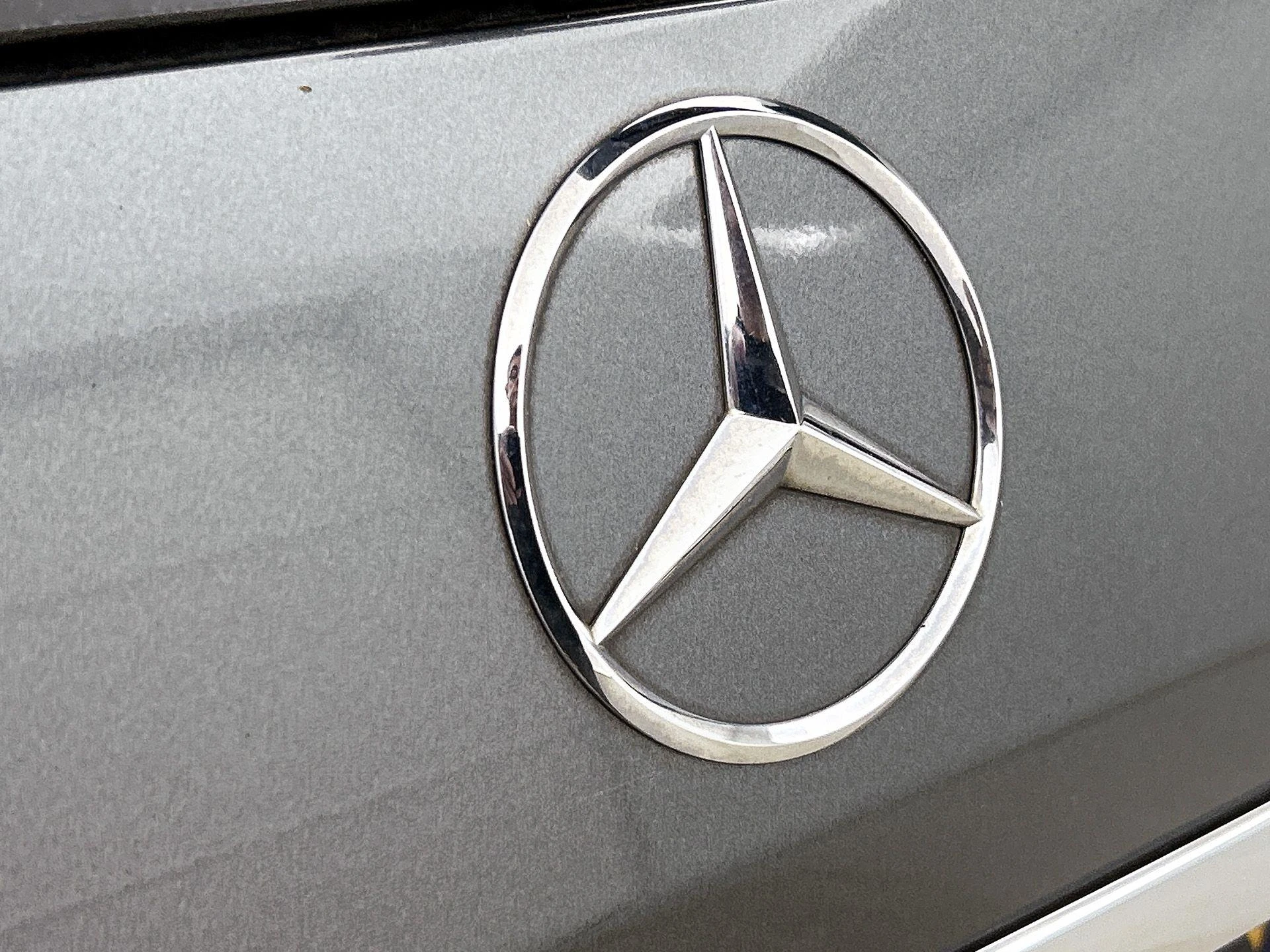 Mercedes-Benz-GLE-image-32