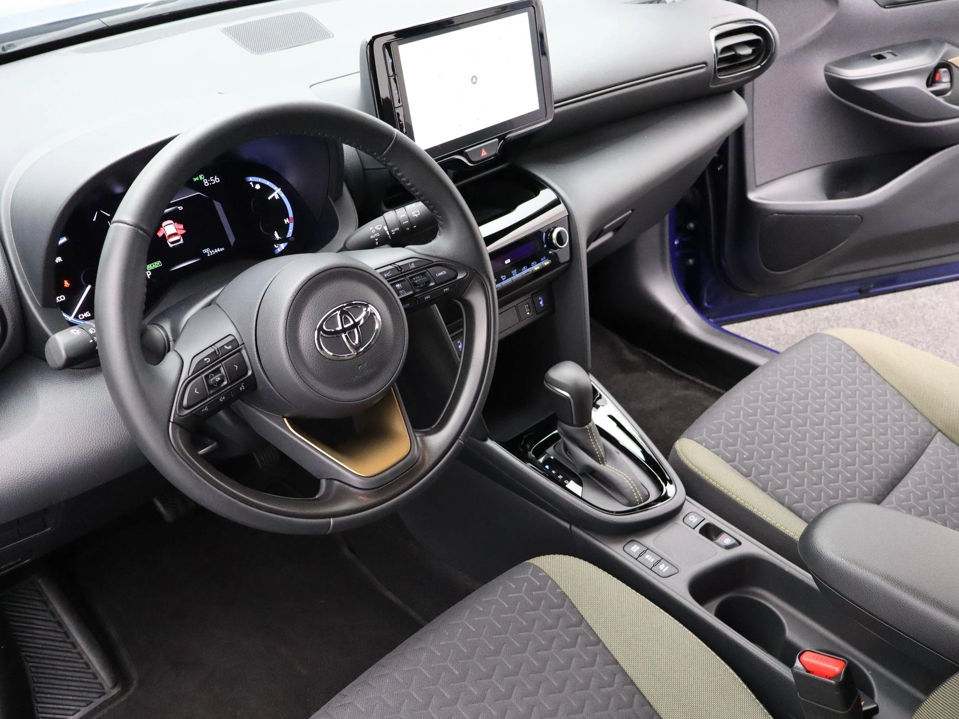 Toyota-Yaris Cross-image-26