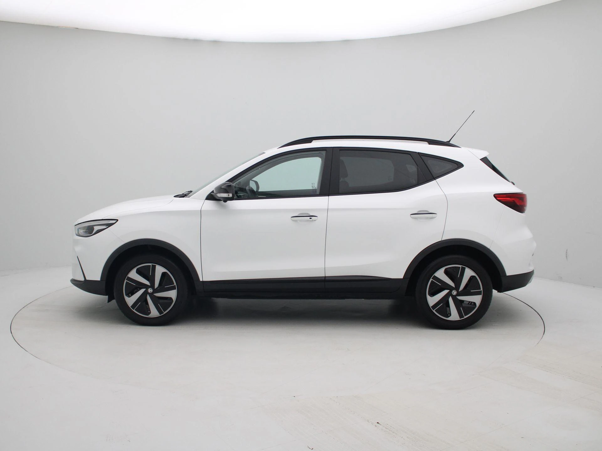 MG-ZS EV-image-3