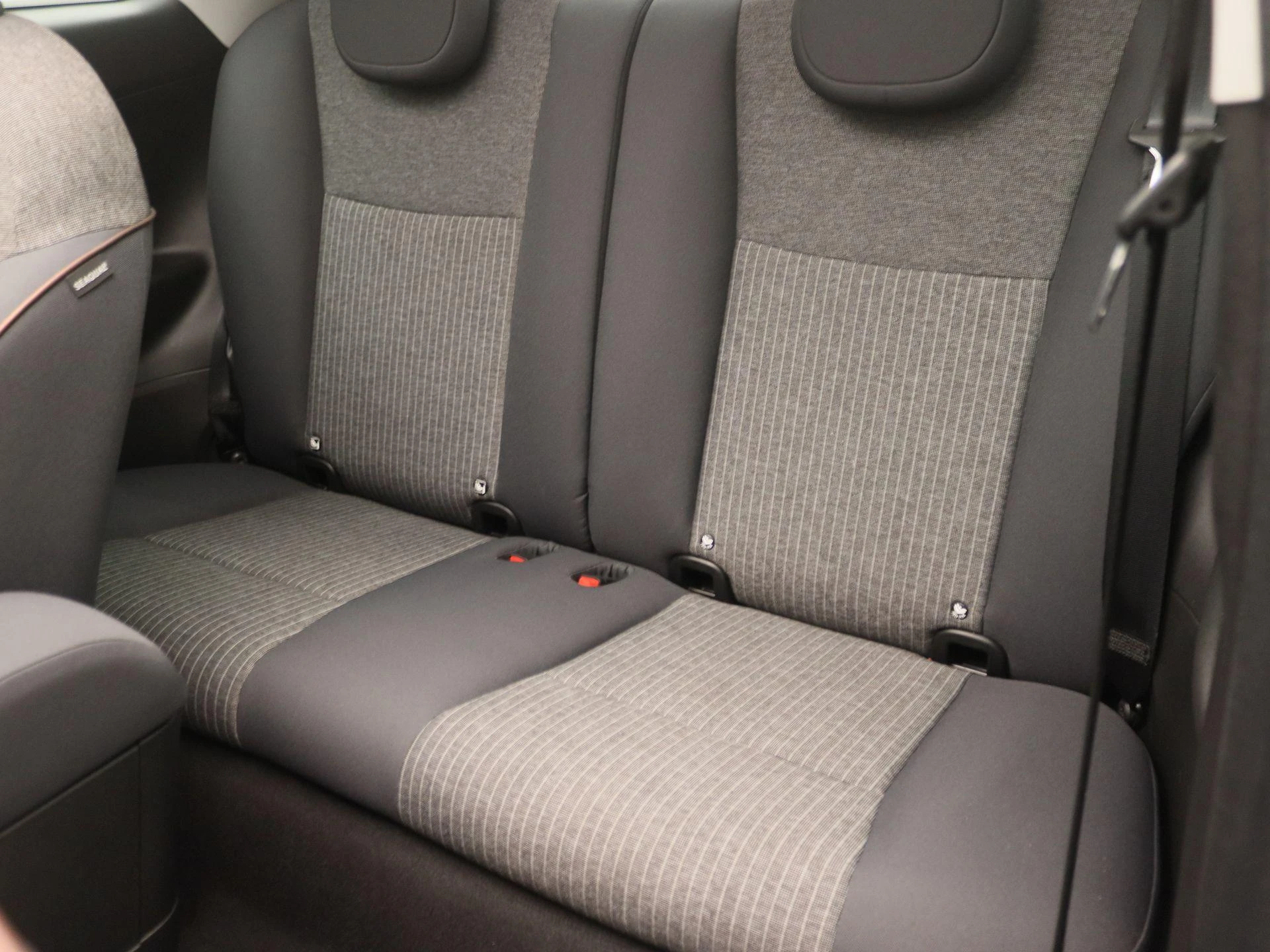 Fiat-500e-image-12