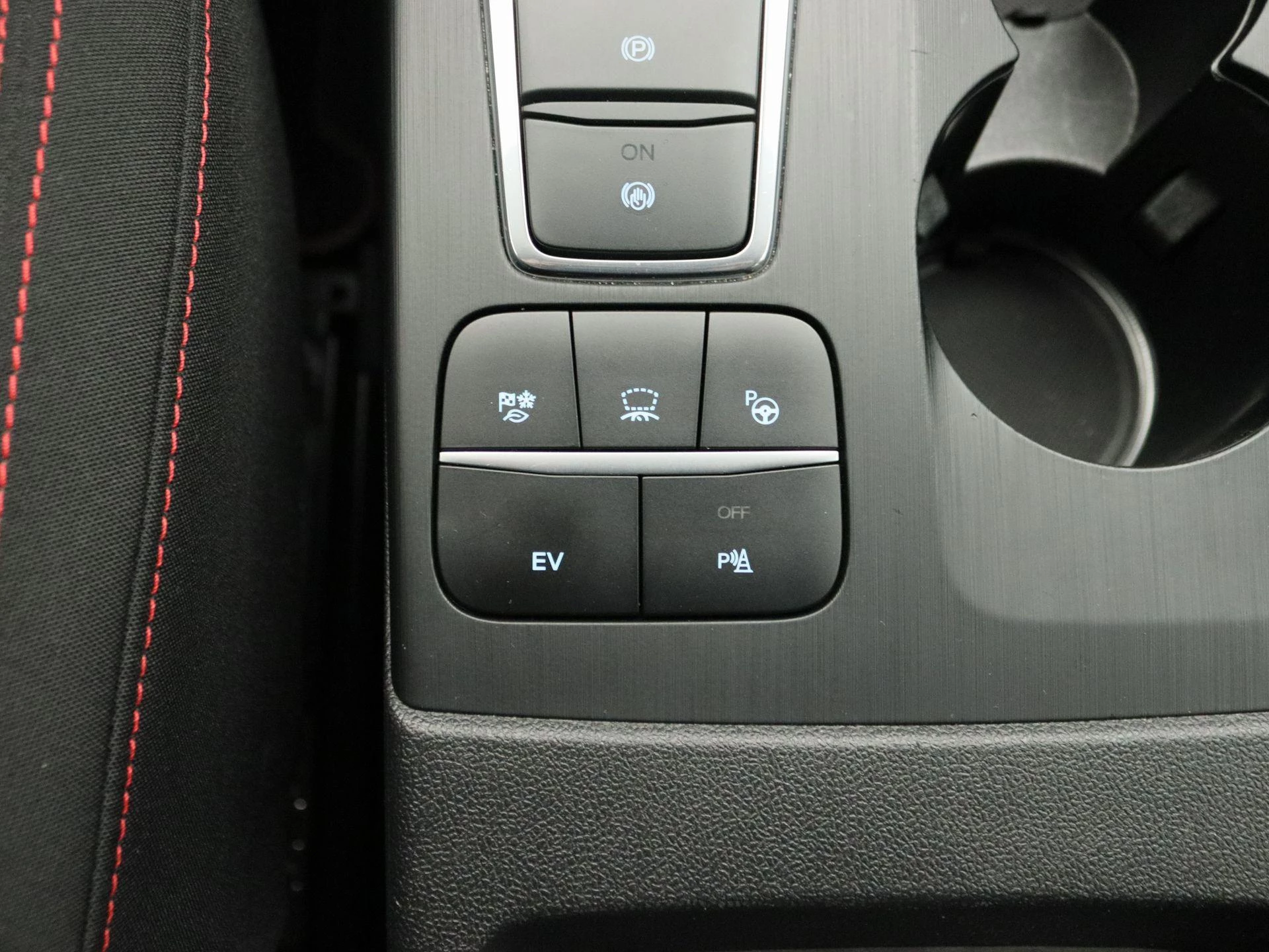 Ford-Kuga-image-12