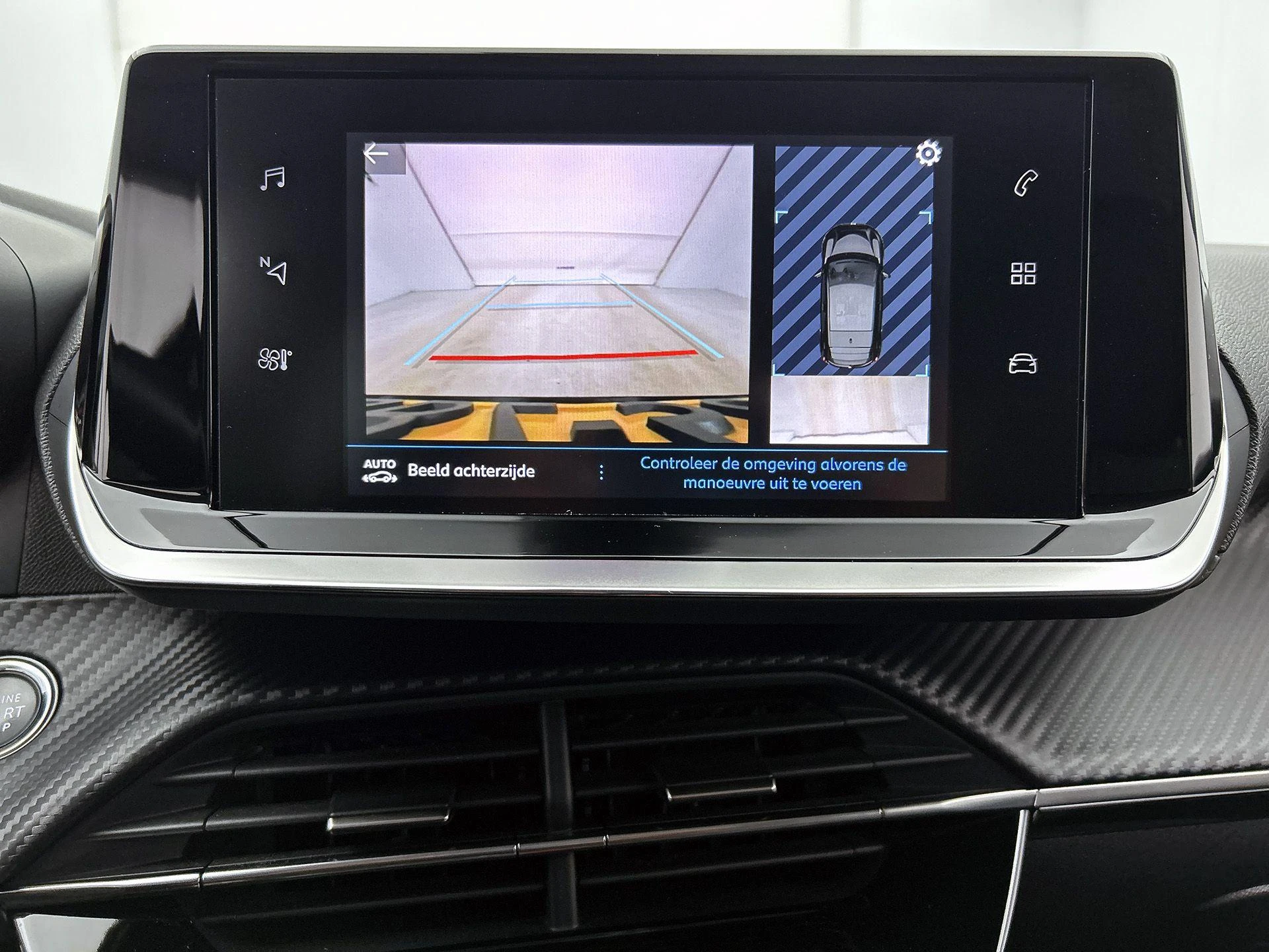 Peugeot-208-image-11
