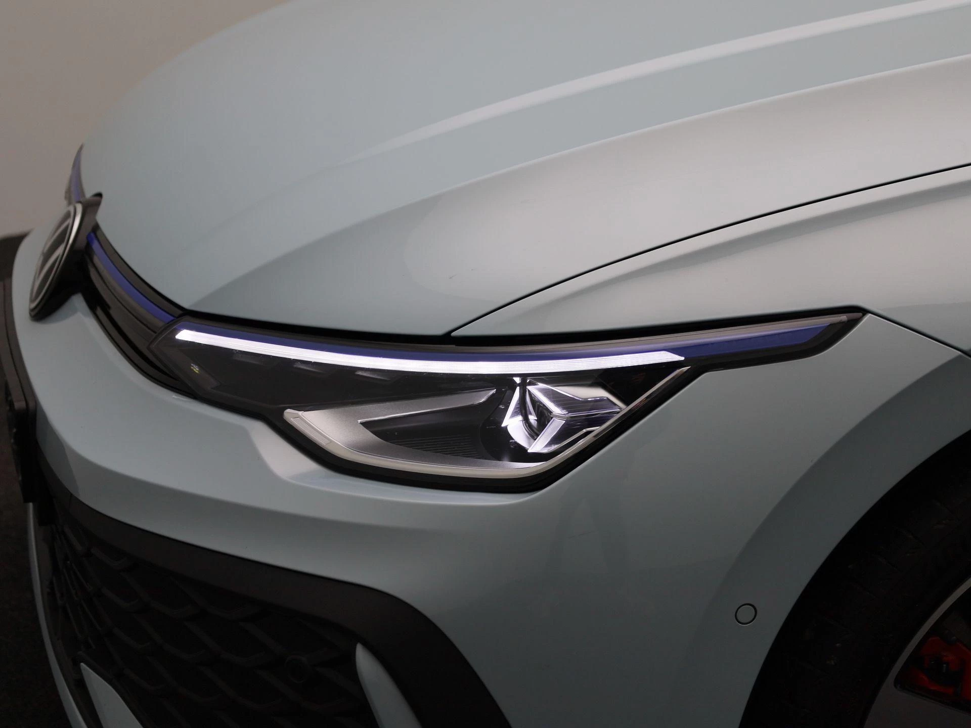 Volkswagen-Golf-image-12