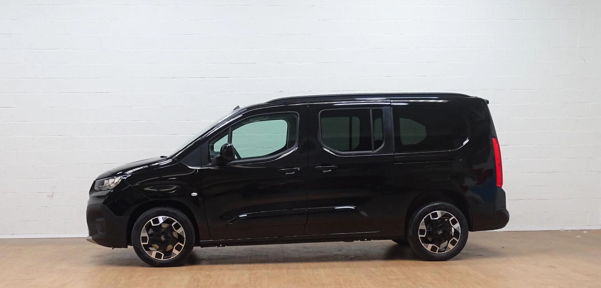 Fiat Qubo 1.5D La prima automa7 seats+gps+camera+park pilot