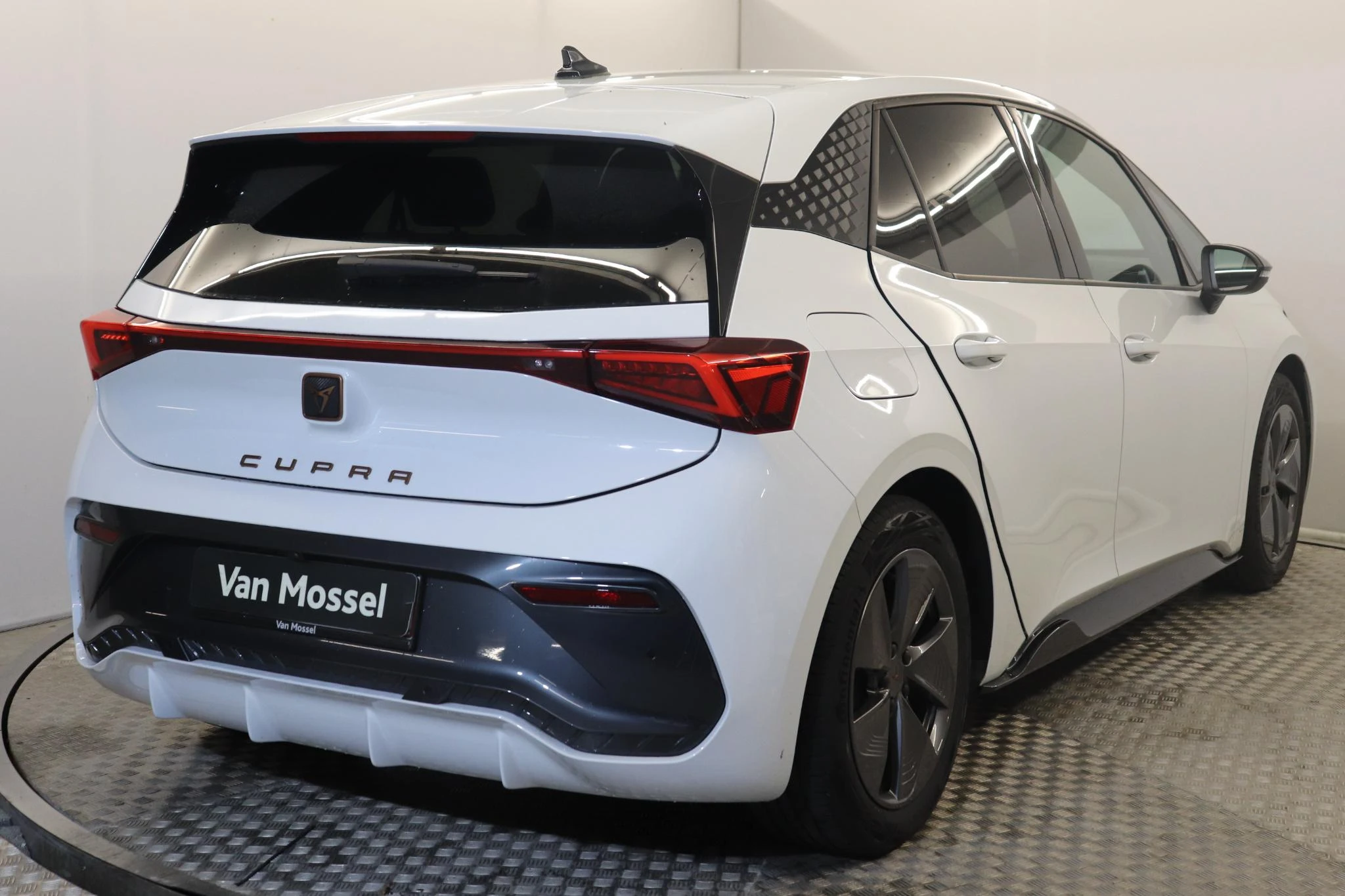 CUPRA-Born-image-3