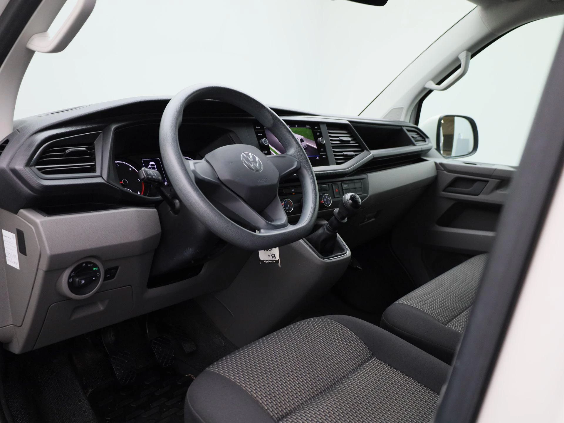 Volkswagen Transporter 2.0 TDI L1H1 110PK